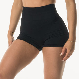 MALIBU SEAMLESS SCRUNCH SHORTS Obsessed Gymwear