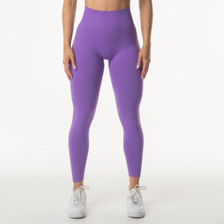 MALIBU SEAMLESS SCRUNCH TIGHTS - PURPLE Obsessed Gymwear