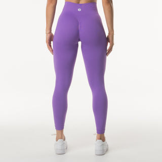 MALIBU SEAMLESS SCRUNCH TIGHTS - PURPLE Obsessed Gymwear